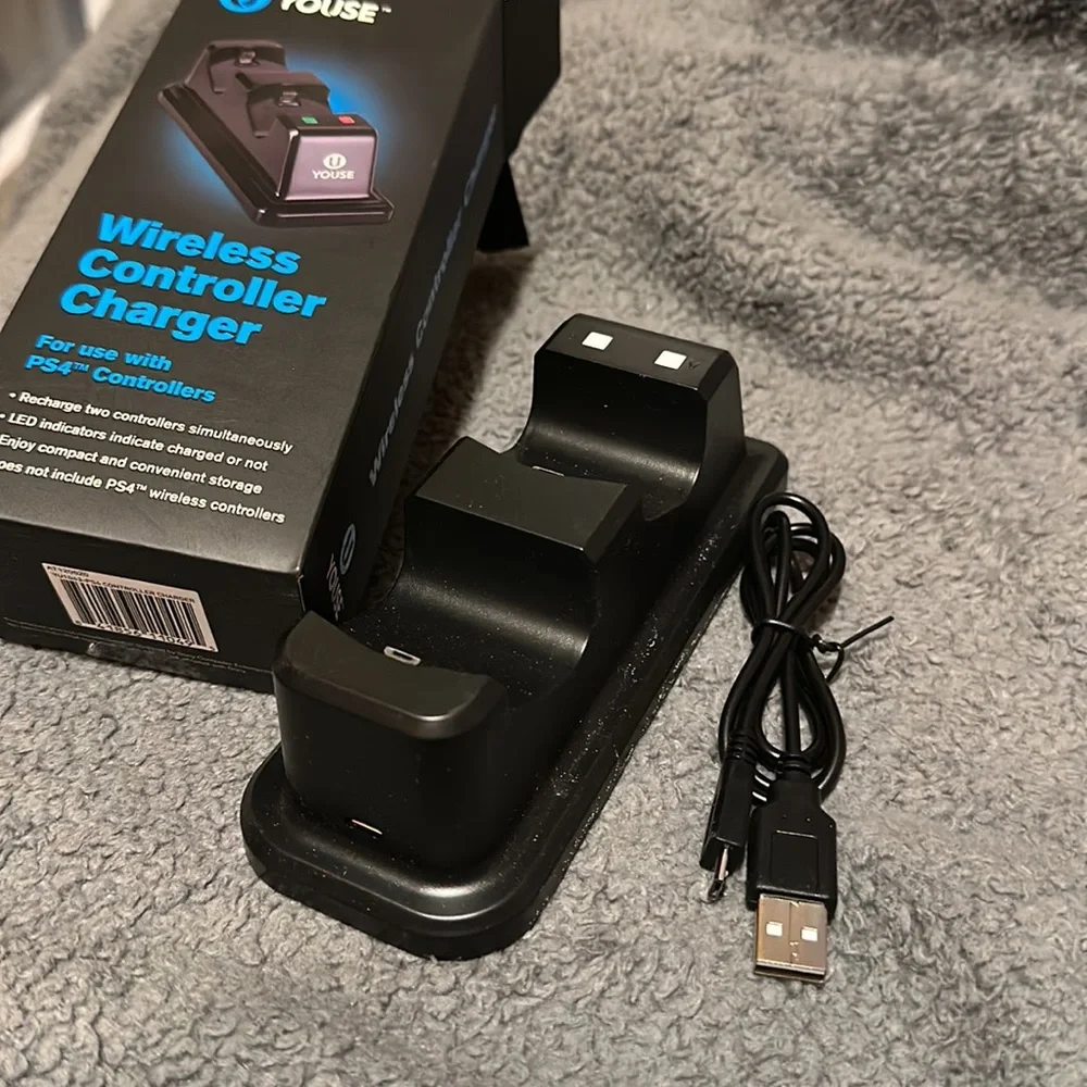 PS4 wireless charger